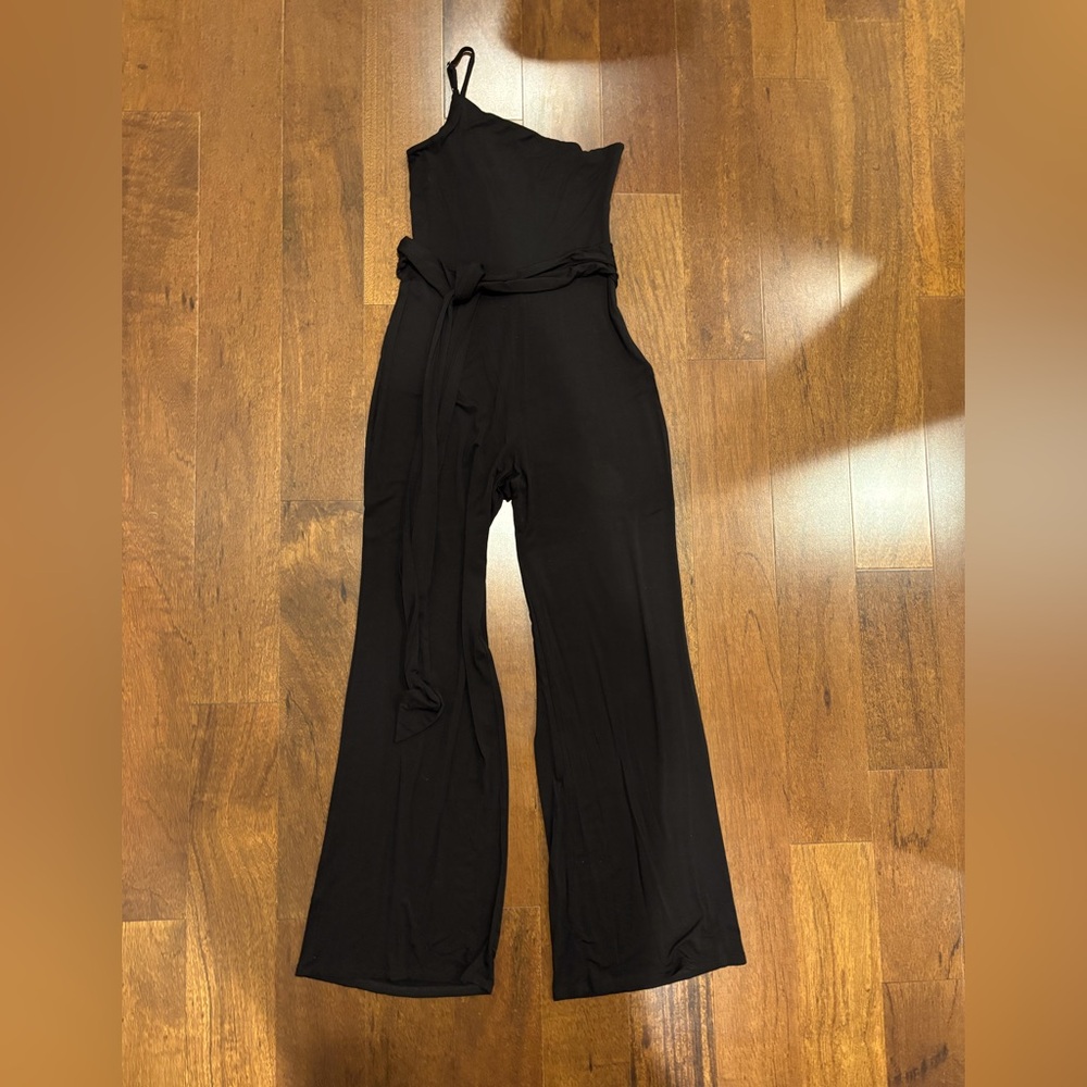 Lovers + Friends soft one shoulder jumpsuit black small